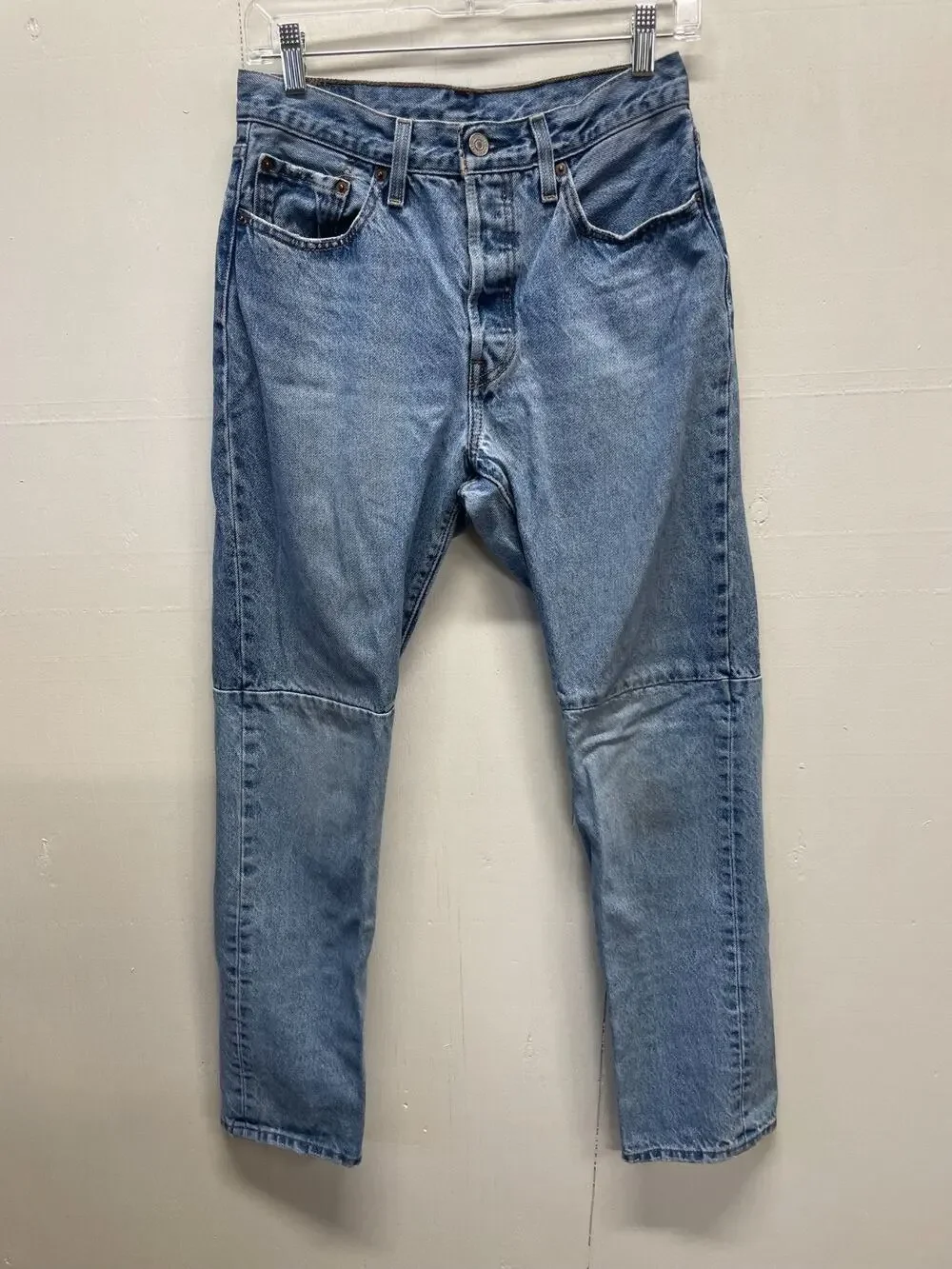 Levi's 501 Men's Jeans Size 28x30 *Small Grass Stain on Knee*